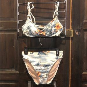 Tommy Bahamas Bikini Set 👙 Island Print SZ M/L